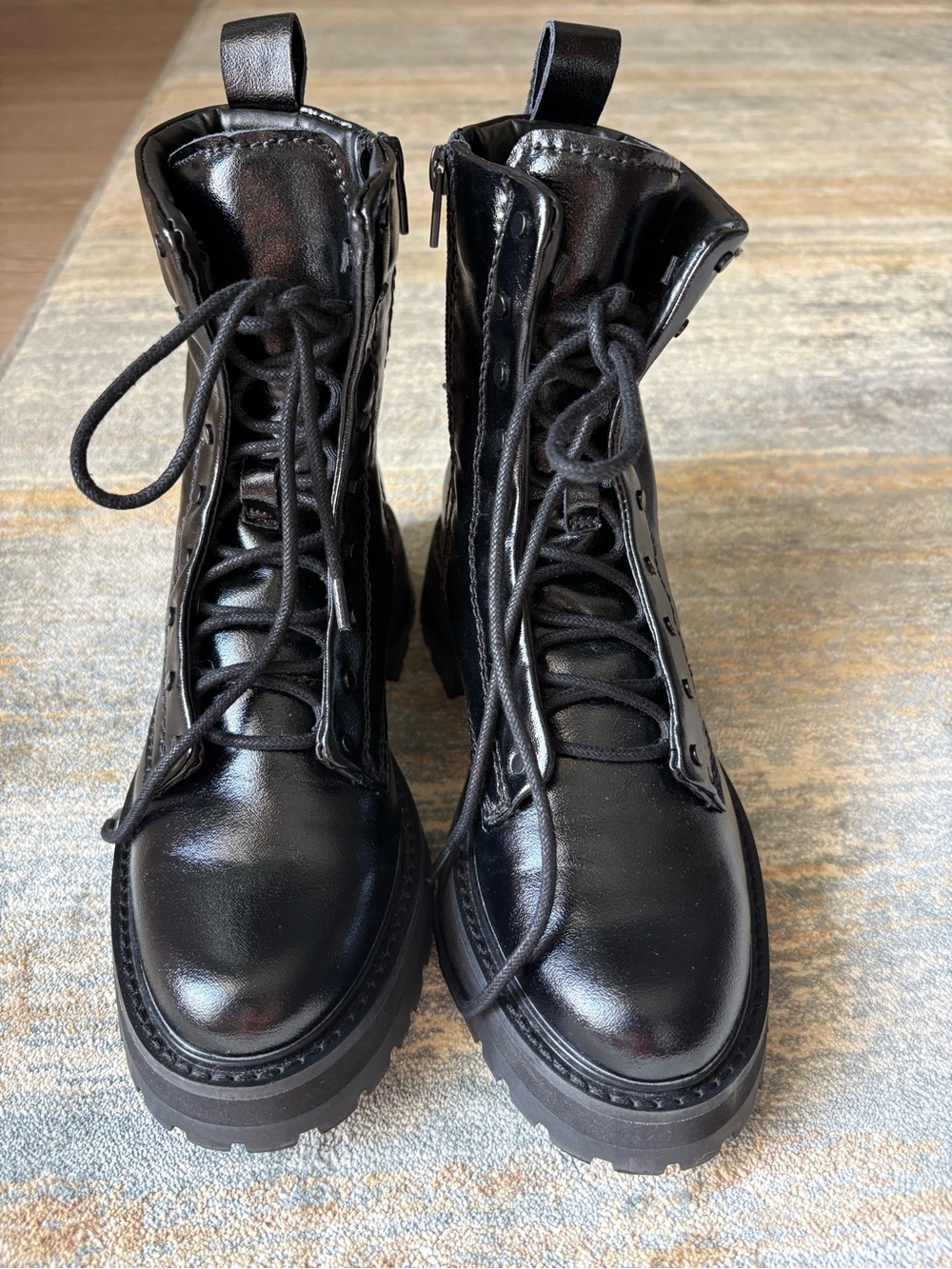 Dolce Vita Black Lace-Up Black Patent Combat Boots Size 7